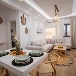 Stone Waves αpartments &