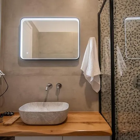 Stone Waves αpartments & Apartment Agios Arsenios